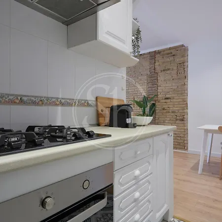 Montjuic Hideaway For Two